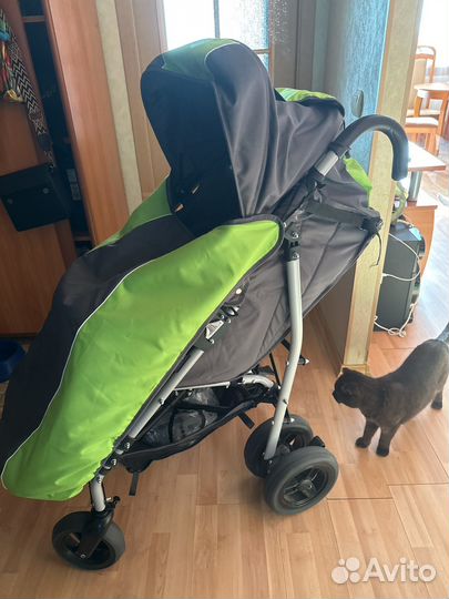 Детская инвалидная коляска