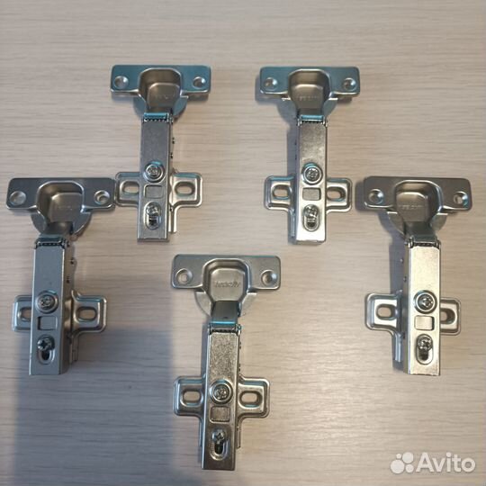 Петли мебельные с доводчиком