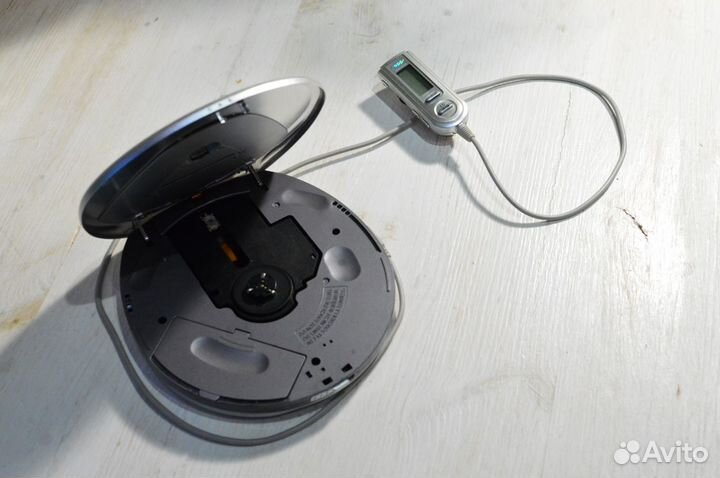 Портативный CD плеер MCD-SF75 Samsung