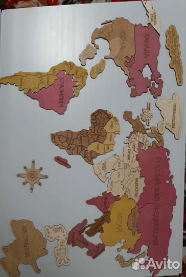 Декоративная карта мира для интерьера