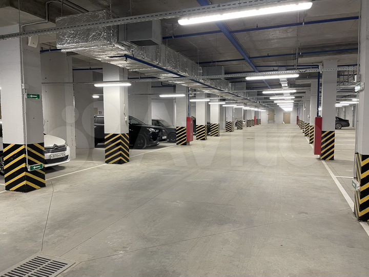 Машиноместо, 17 м²