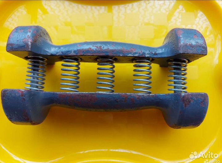 Гантеля С жимом