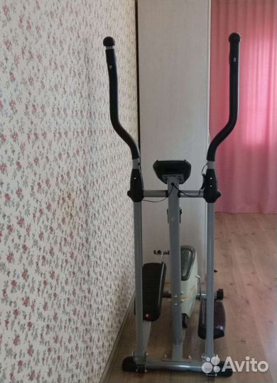 Эллиптический тренажер