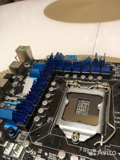Материнская плата asus P7P55D LGA1156