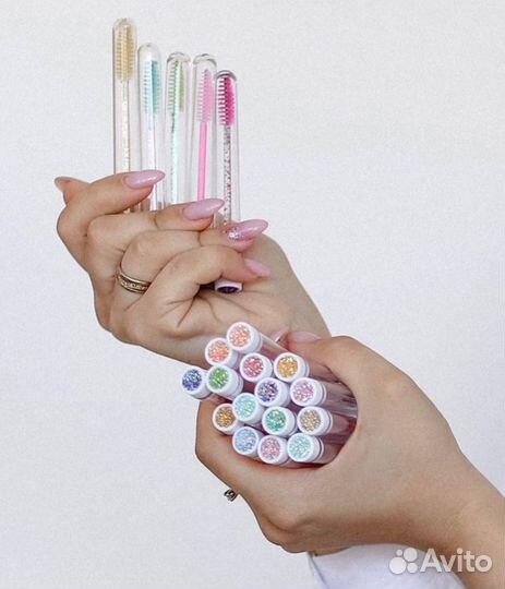 Щеточки в колбе для ресниц/бровей