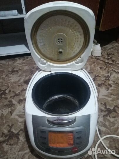 Мультиварка Lentel рабочая