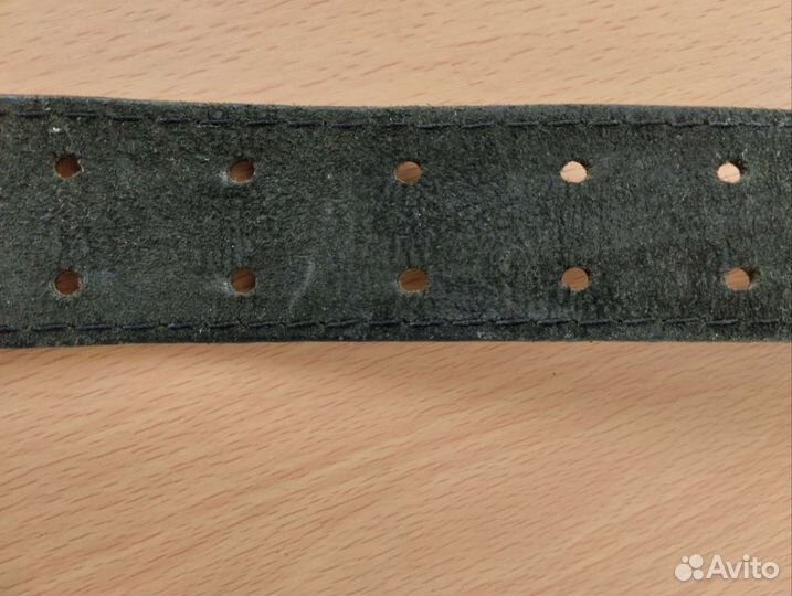 Ремень кожаный с заклёпками