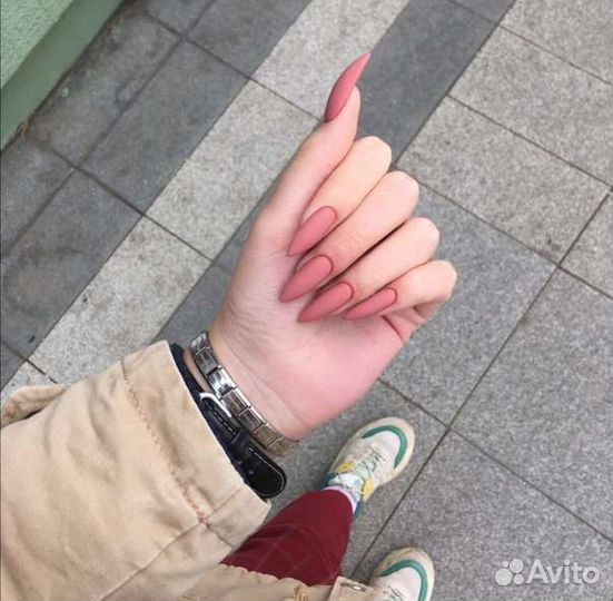 Маникюр на дому