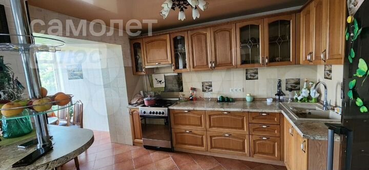 3-к. квартира, 76 м², 4/9 эт.