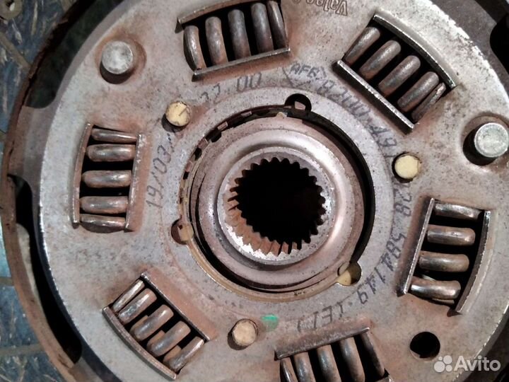 Сцепление Рено Логан 1.6