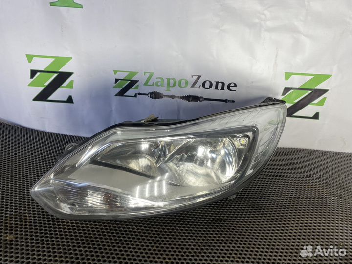 Фара левая Ford Focus 3