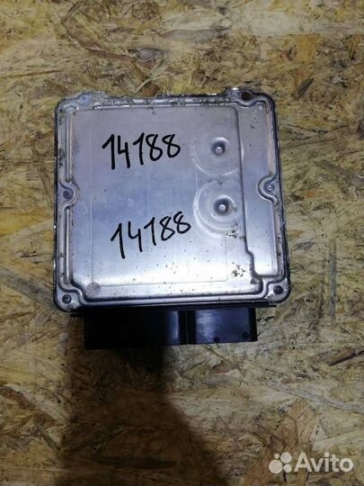 Блок управления двигателем Volkswagen Transporter