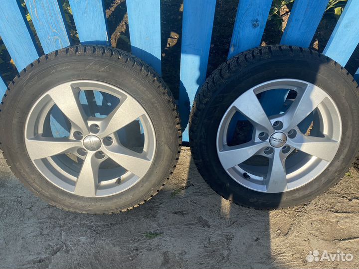 Зимние шины на литых дисках