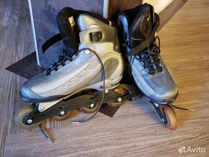 Роликовые коньки