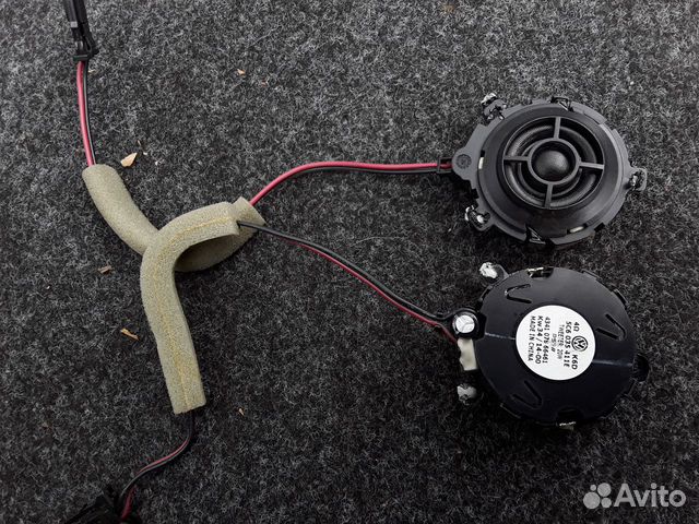 Джетта 6 пищалки в передние стойки