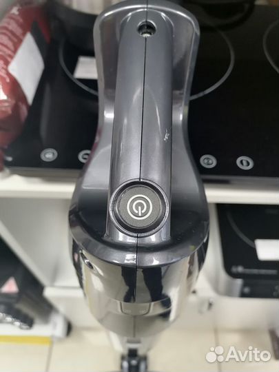 Вертикальный пылесос Kitfort KT-528