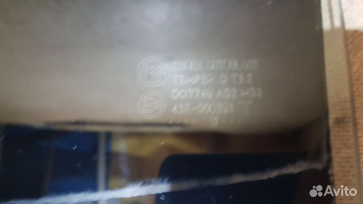 Стекло задней левой двери kia rio 3