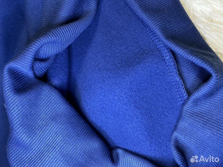 Укороченная толстовка