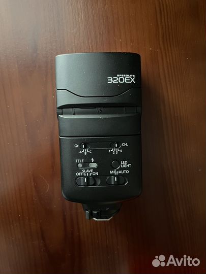 Фотовспышка Canon Speedlite320ex