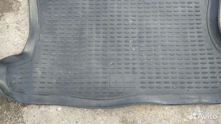 Коврик в багажник Форд Фьюжн