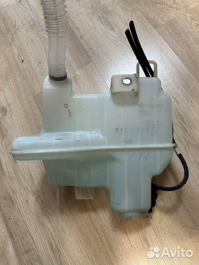 Бачок омывателя Mazda 6,3 GHR167480,оригинал б/у