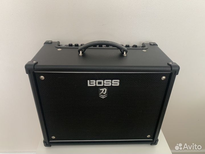 Гитарный комбоусилитель boss katana mk-II