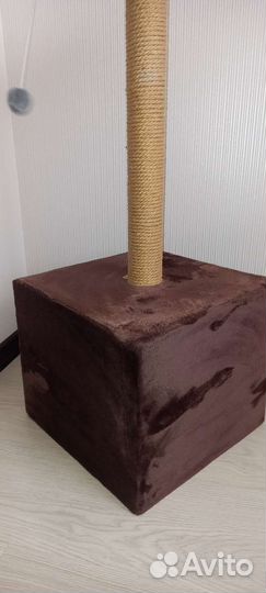 Домик с когтеточкой для кошки