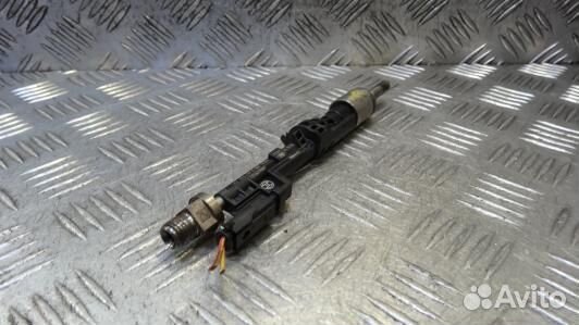 Форсунка бензиновая BMW 5 F10/F11 (3BA12B704)