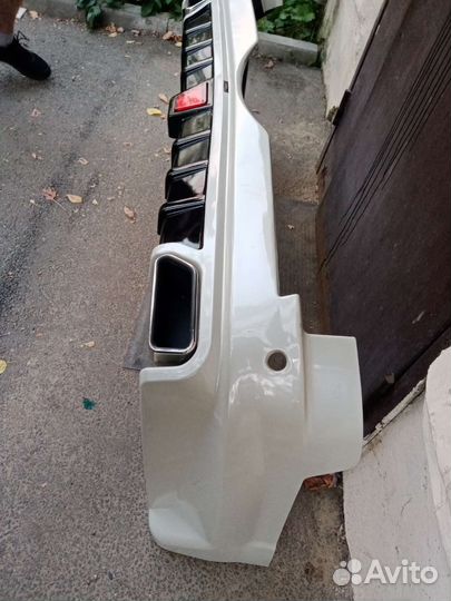 Накладка заднего бампера, Mitsubishi Padjero 4