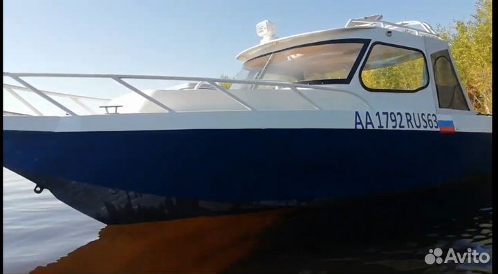 Катер Амадеус