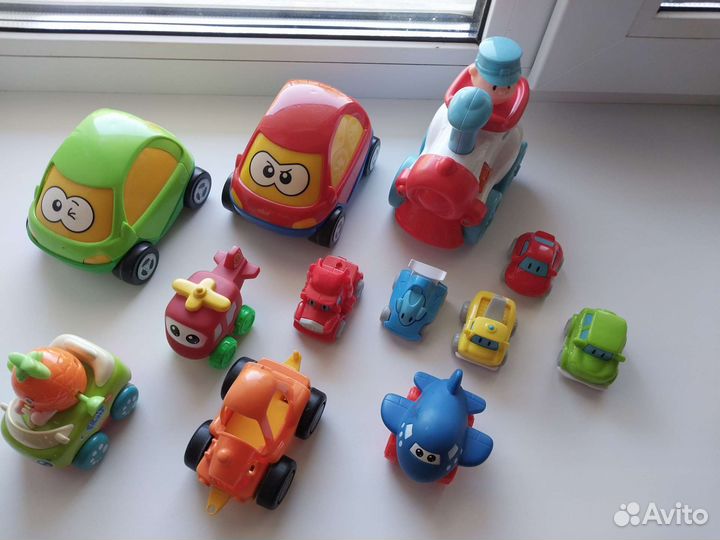 Машинки для малыша пакетом