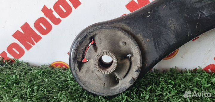 Рычаг подвески нижний передний правый Toyota