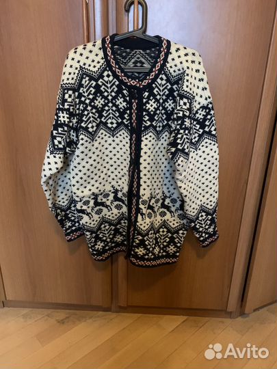 Кардиган шерстяной с орнаментом ручная работа
