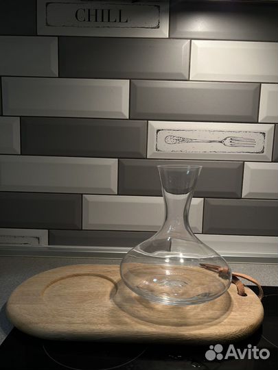 Декантер для вина с доской