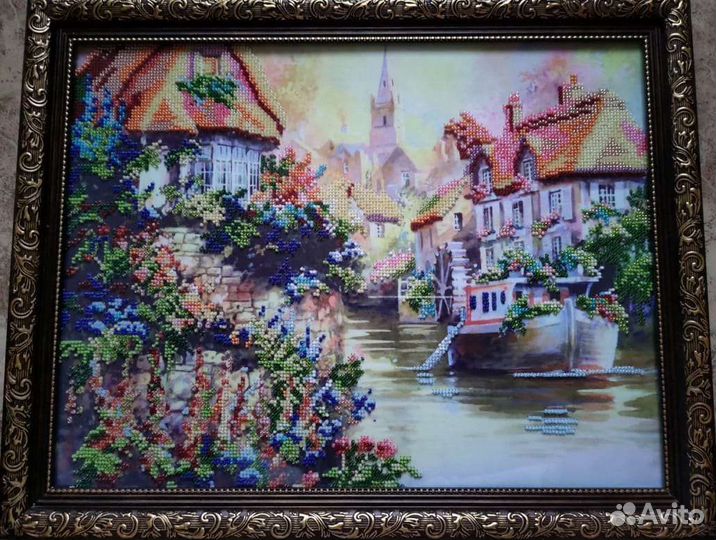 Картина вышитая бисером