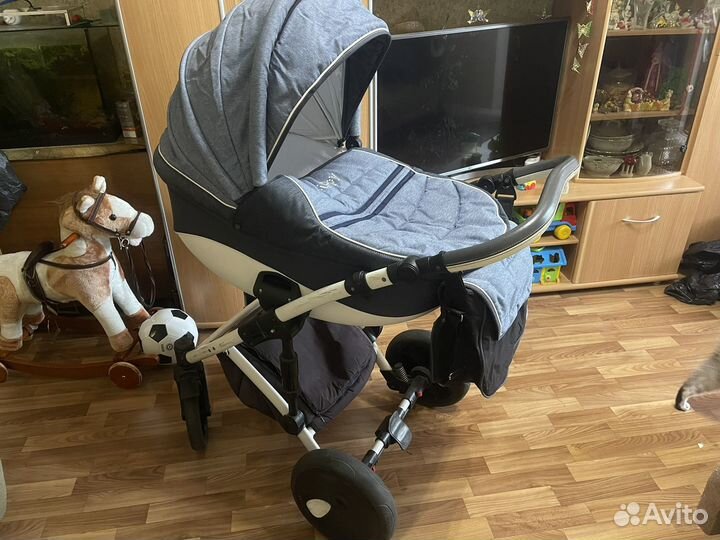 Коляска 2 в 1 Zippi