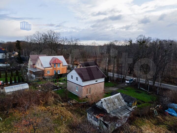 Дом 122,4 м² на участке 4 сот.