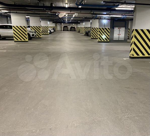 Машиноместо, 15 м²