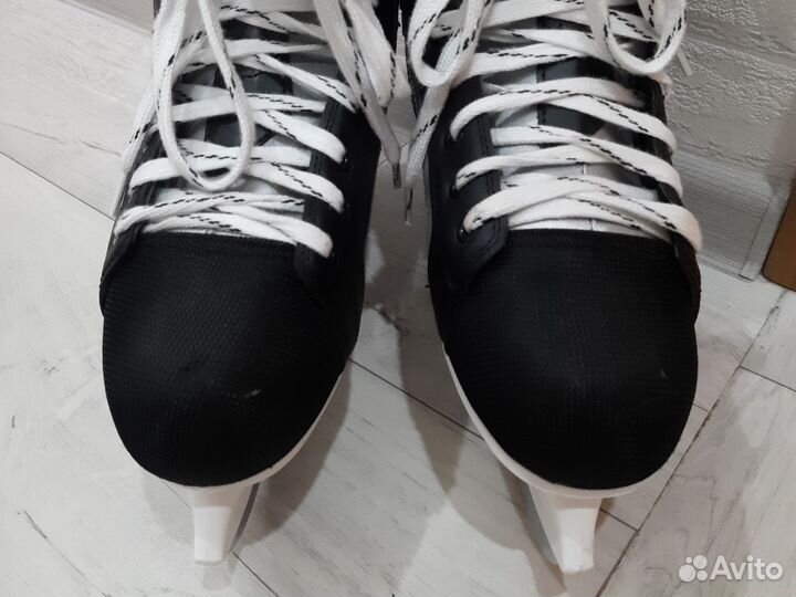 Коньки хоккейные 45 размер