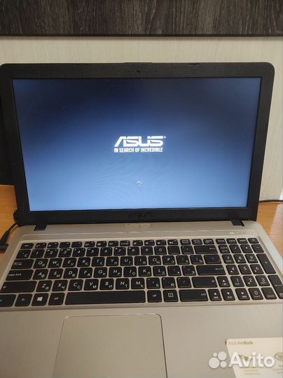 Ноутбук asus