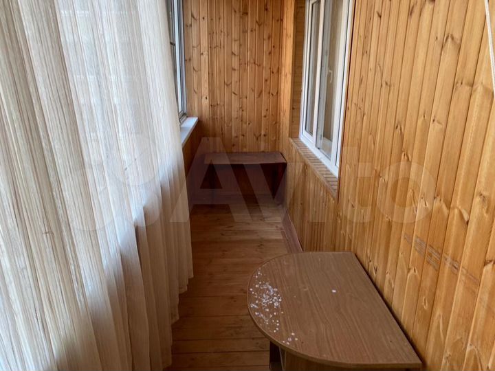 2-к. квартира, 54 м², 4/10 эт.