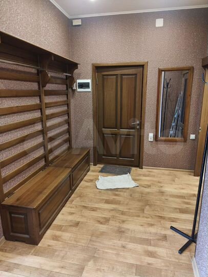 2-к. квартира, 55 м², 3/3 эт.