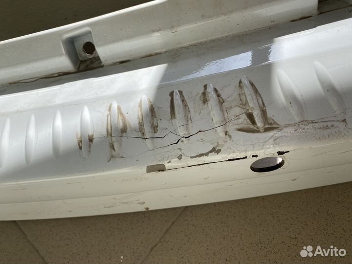 Бампер задний LADA largus белый/ледниковый