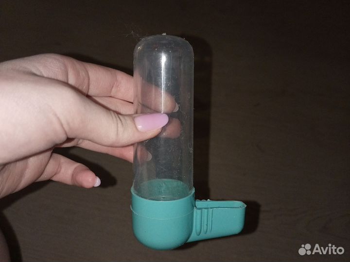 Поилка для попугаев