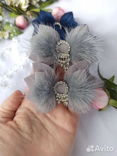 Бантики из замши с натуральным мехом