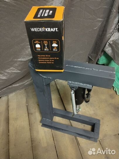 Г-образный пресс для гаража