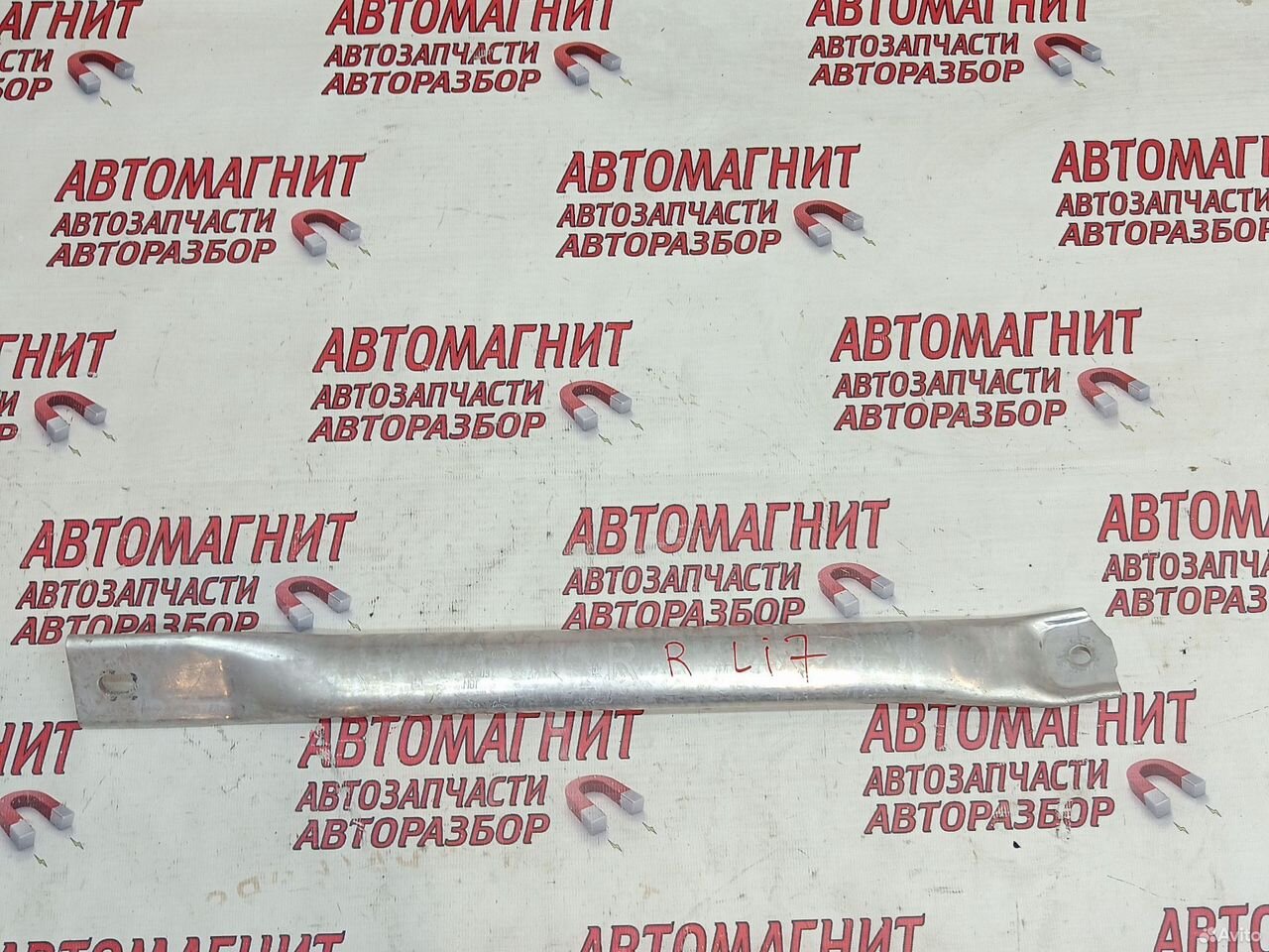 Усилитель моторного отсека правый Lixiang L7