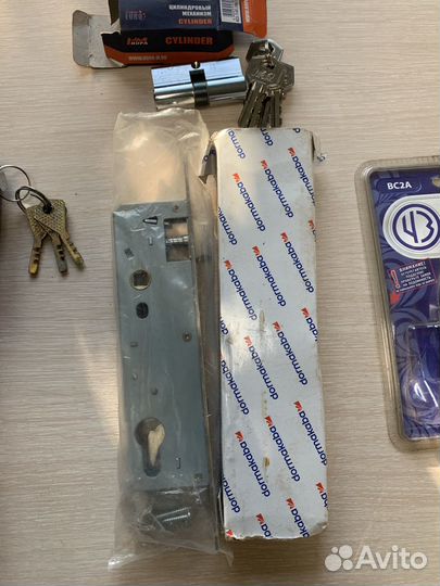 Замок навесной, врезной