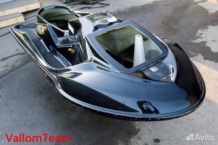 Лот SD2-20 Корпус от гидроцикла Sea-Doo GTX Ltd 21