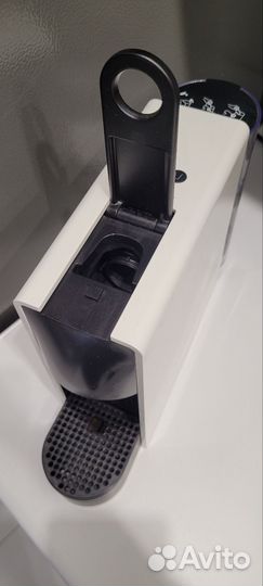 Капсульная кофемашина nespresso essenza mini